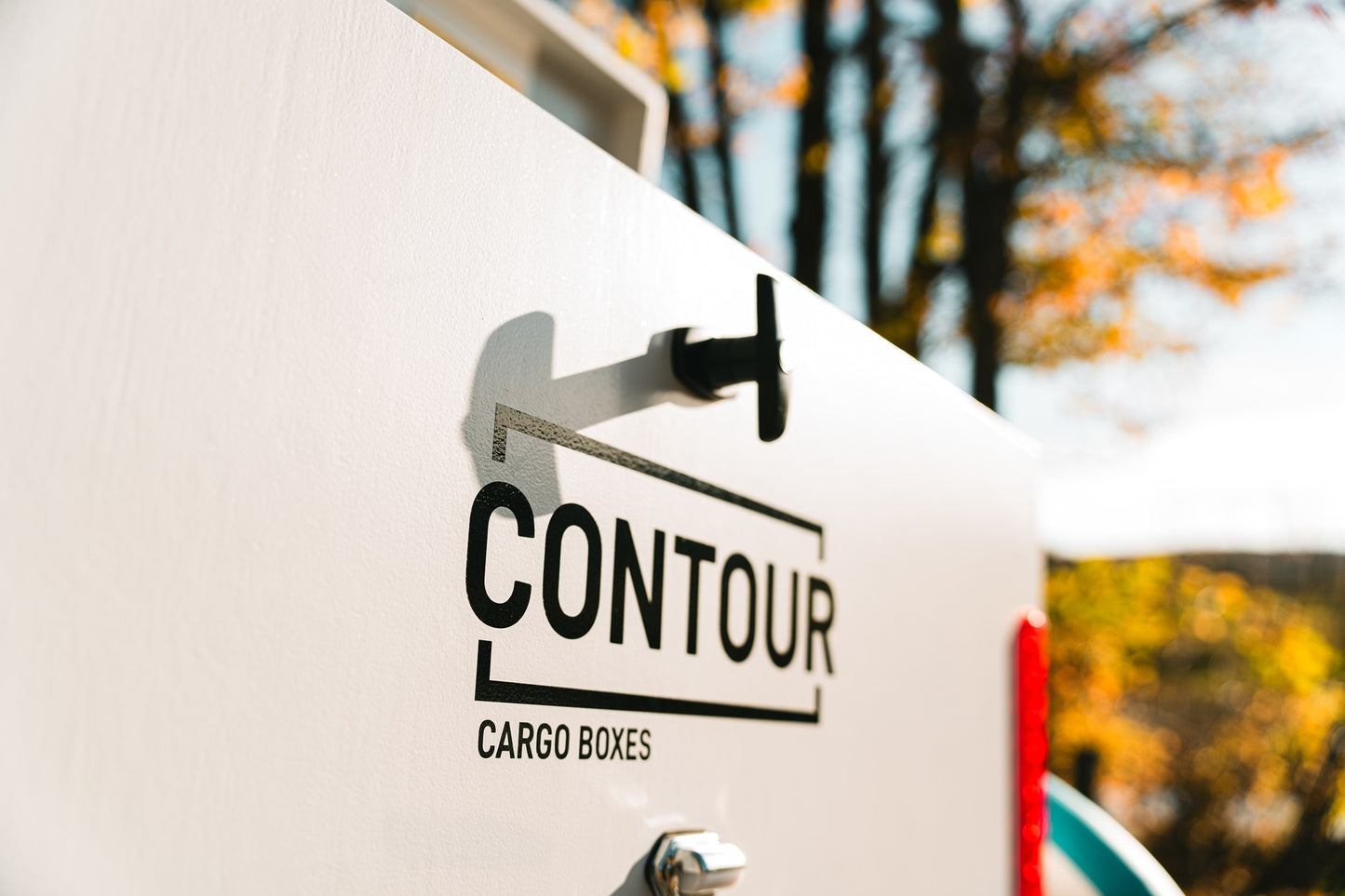 Coffre de transport avec support pivotant