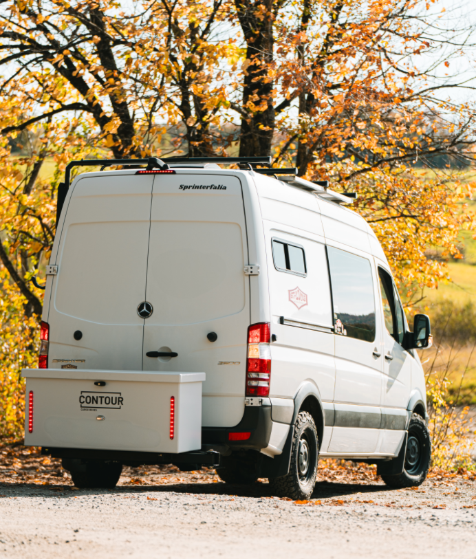 Coffre de transport avec support pivotant